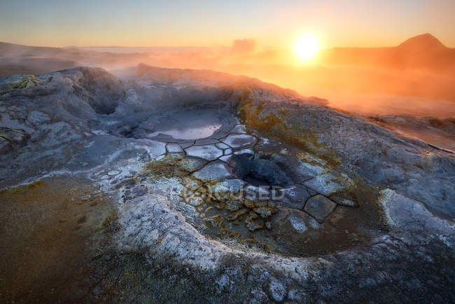 Vista panorámica de la zona geotérmica de Namafjall, Islandia - foto de stock