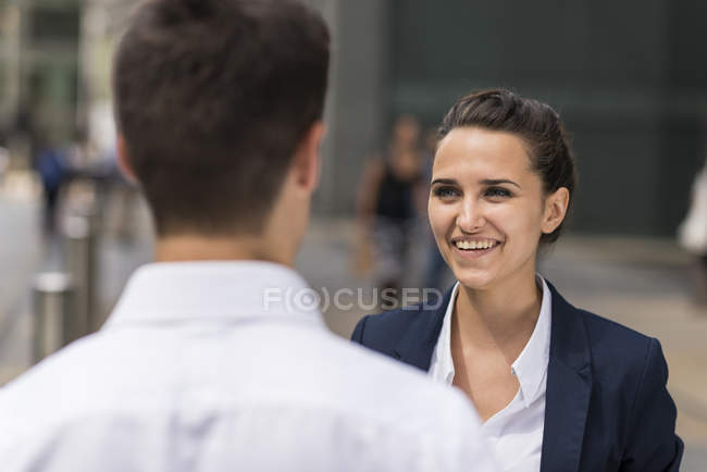 Young businesswoman and man meeting, London, UK — Stock Photo