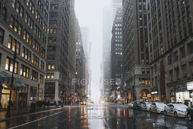 Paysage urbain de l'hiver à New York, USA — Photo de stock
