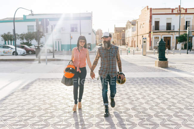 Mature hipster couple strolling hand in hand, Valencia, Spain — Stock Photo