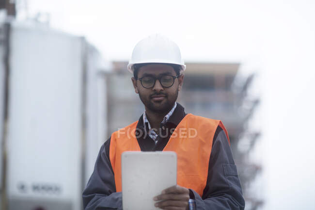 Civil engineer working at site — Stock Photo
