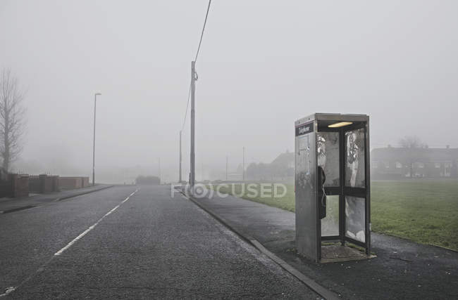 Cabine téléphonique le long de la route, Houghton-le-Spring, Sunderland, Royaume-Uni — Photo de stock