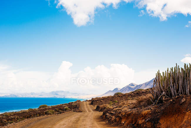 Estrada da terra, Corralejo, Fuerteventura, Ilhas Canárias — Fotografia de Stock