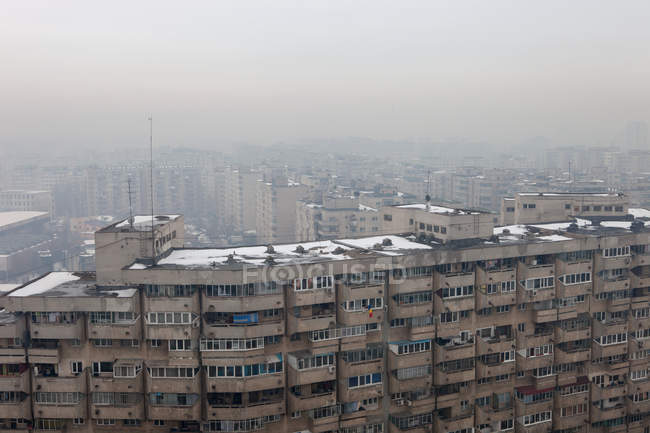Vista aérea de bloques de pisos, Bucarest, Rumania - foto de stock
