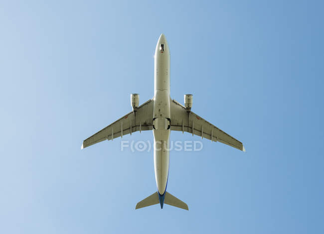 Low angle view of airplane taking off, Schiphol, North Holland, Netherlands, Europe — Stock Photo