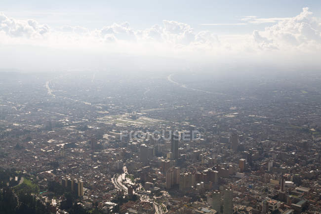 Vista ad alto angolo del paesaggio urbano, Bogotà, Colombia — Foto stock