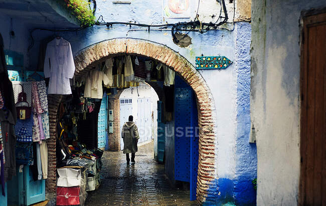 Calle en Chefchauen, Marruecos - foto de stock