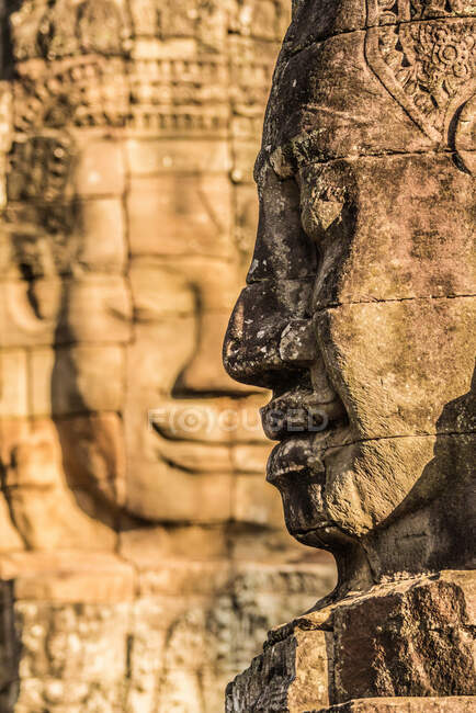 Faccia di Buddha gigante, Tempio di Bayon, Angkor Thom, Cambogia — Foto stock