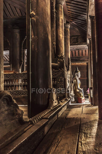 Monasterio de Bagaya, Inwa, Mandalay, Birmania - foto de stock