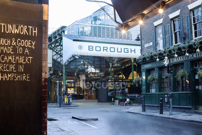 Eingang zum Borough Market, London, England — Stockfoto