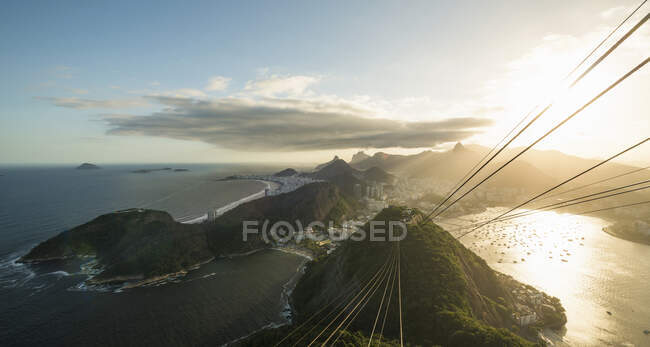 Vista dalla montagna Sugarloaf al tramonto. Rio De Janeiro, Brasile — Foto stock
