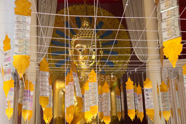 Goldener Buddha, Wat Phra Singh, Chiang Mai, Thailand — Stockfoto