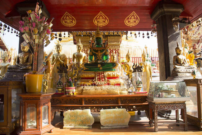 Wat Phra That Doi Suthep, Chiang Mai, Tailandia - foto de stock