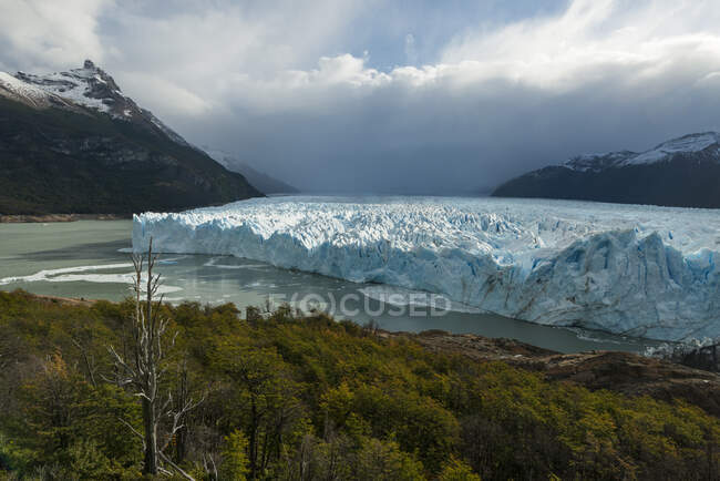 View of Perito Moreno Glacier, Los Glaciares National Park, Patagonia, Argentina — Stock Photo