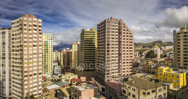 Vista del centro de La Paz, Bolivia, América del Sur - foto de stock