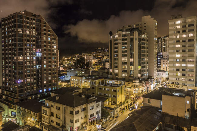 Innenstadt La Paz bei Nacht, Bolivien, Südamerika — Stockfoto