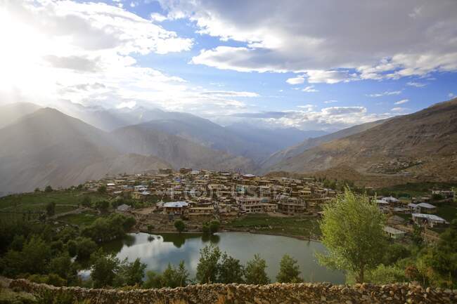 Pueblo de Nako, Himalaya, Himachal Pradesh, India - foto de stock
