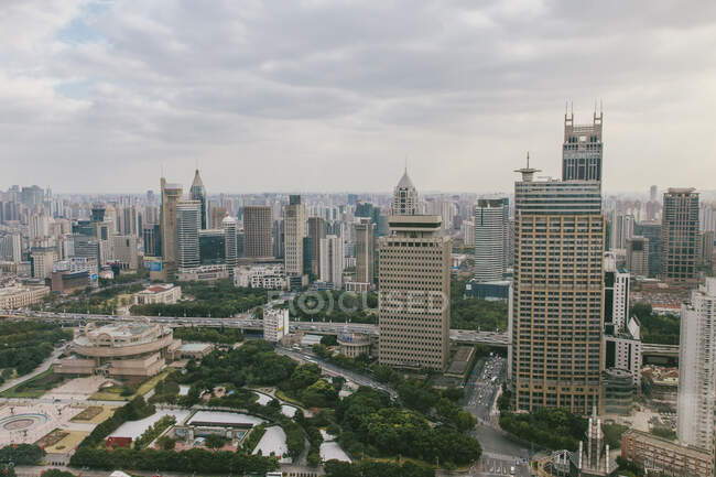 Vista da Praça dos Povos e do Museu de Xangai, Xangai, Município de Shanghai, China — Fotografia de Stock