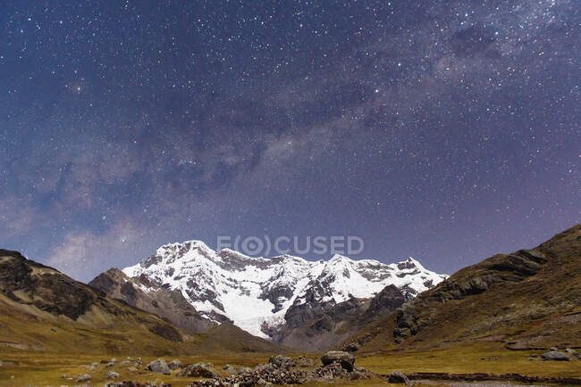 Voie lactée, Ausangate, chaîne de montagnes Willkanuta, Andes, Pérou — Photo de stock