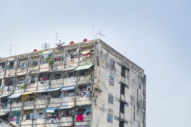 Apartment block, Bangkok, Thailand — Stock Photo