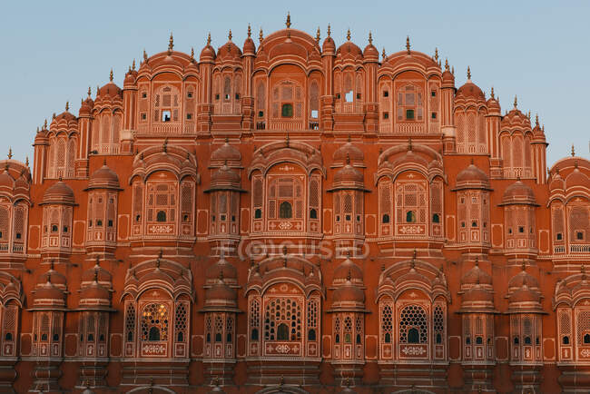 Palacio de los vientos al atardecer, Jaipur, Rajastán, India - foto de stock