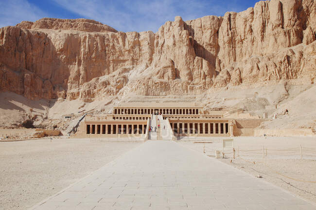 Templo Hatshepsut, Deir el Bahari, Necrópolis de Teban, Egipto - foto de stock