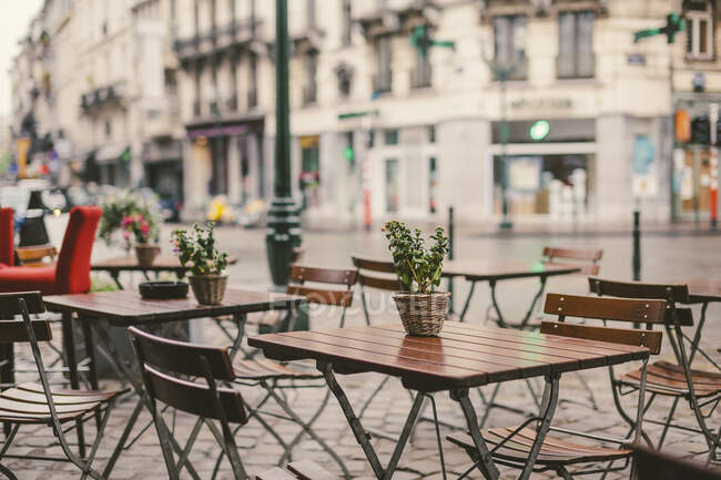 Уличное кафе, Брюссель, Бельгия — стоковое фото