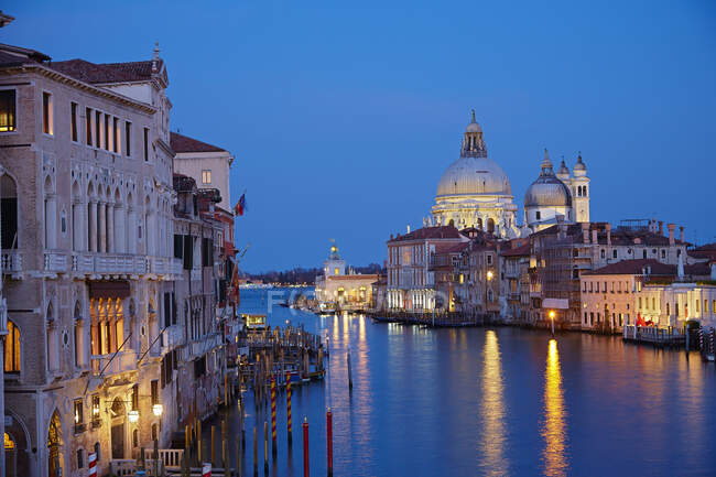 Grand Canal la nuit, Venise, Vénétie, Italie — Photo de stock