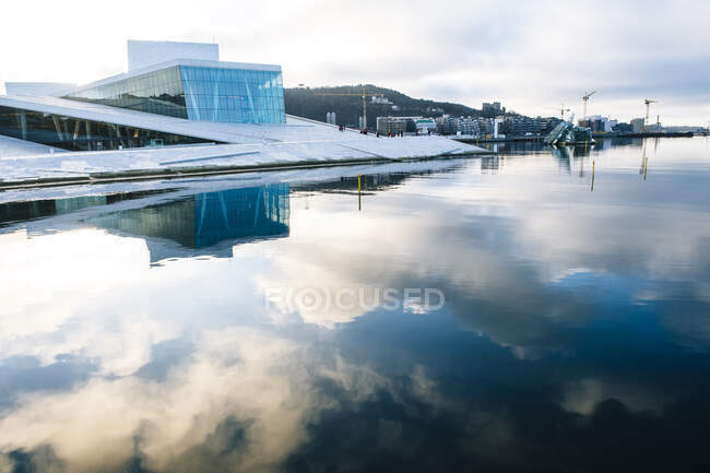 Оперный театр Осло, Осло, Норвегия — стоковое фото