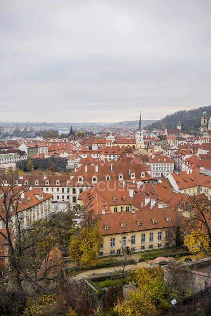 Вид з - над міста, Прага, Чеська Республіка. — стокове фото