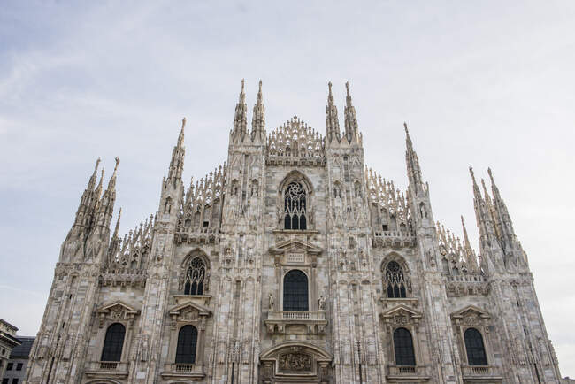 El Duomo, Milán, Italia - foto de stock