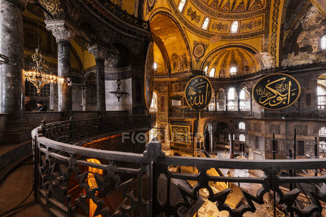 Интерьер Святой Софии (Айя София), Султанахмет, Стамбул, Турция — стоковое фото
