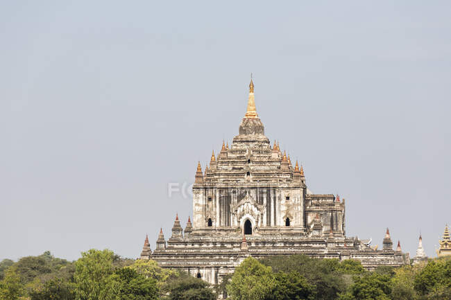 Vue du temple Thatbyinnyu, Bagan, région de Mandalay, Myanmar — Photo de stock