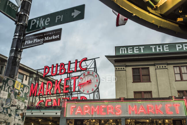 Pike Place Market, Сиэтл, Вашингтон, США — стоковое фото