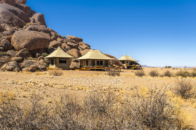 Туристичні доми в заповіднику Намібренд (Намібія) — стокове фото