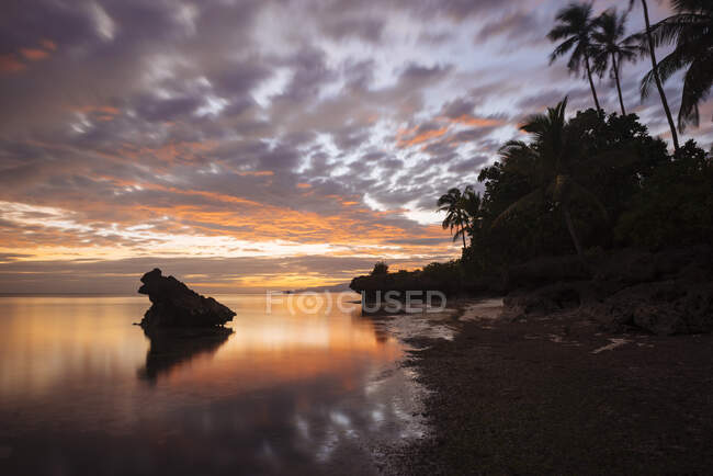 Playa de Anda al atardecer, Isla Bohol, Visayas, Filipinas - foto de stock