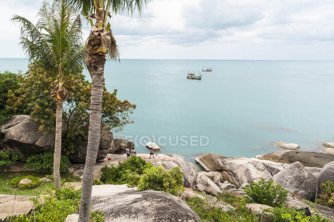 View of rocks and coast, Koh Samui, Thailand — Stock Photo