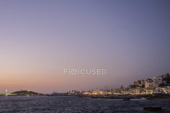 View of Naxos town waterfront at dusk, Naxos Island, Greece — Stock Photo