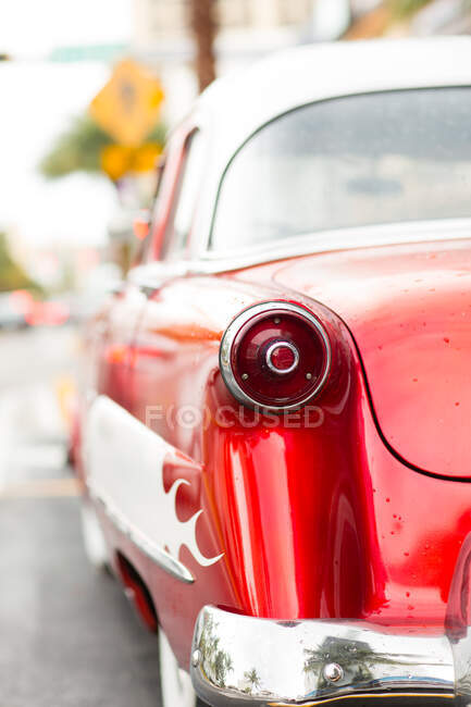 Rear end of vintage car, Ocean Drive, South Beach, Miami, Florida, USA — Stock Photo