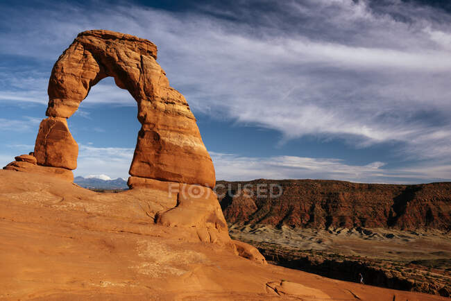 Arco delicado ao entardecer, Arches National Park, Utah, EUA — Fotografia de Stock