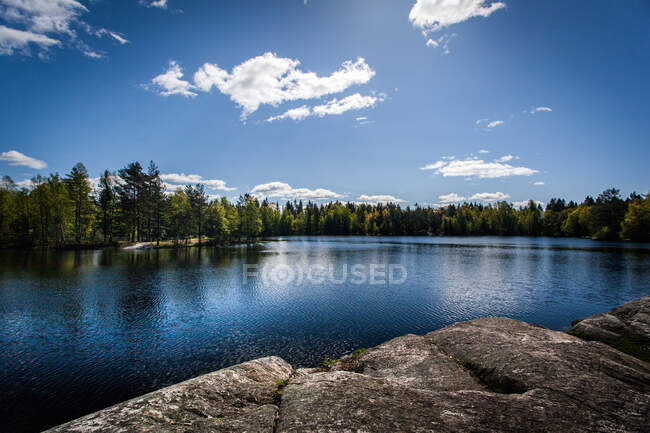 Lac tranquille, Drobak, Norvège — Photo de stock