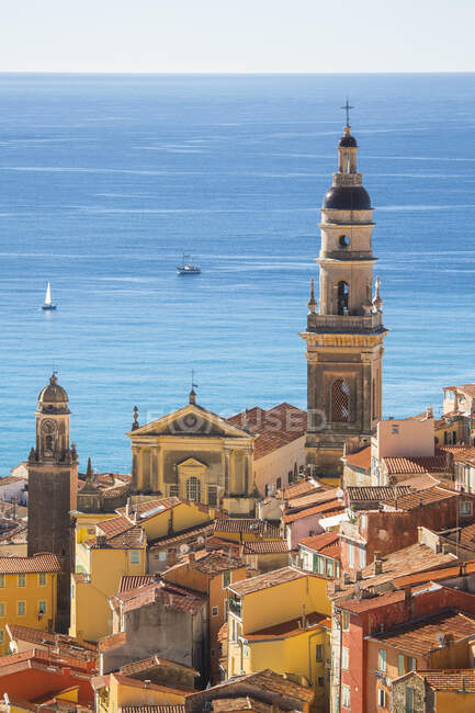 Elevated view of the coast and St. Michael the Archangel, Menton — Stock Photo