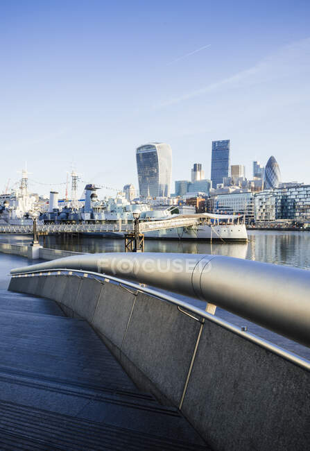 Cityscape e skyline da More London Place, Londra, Regno Unito — Foto stock