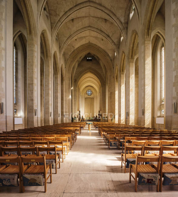 Intérieur de la cathédrale de Guildford, Guildford, Surrey, Angleterre — Photo de stock