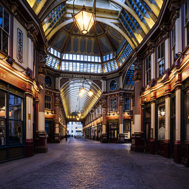 Interior tradicional de Leadenhall Market, Londres, Reino Unido - foto de stock