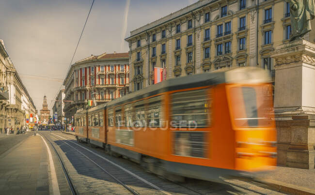 Tram nel centro di Milano — Foto stock