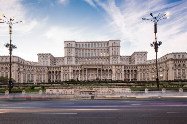 Palácio do Parlamento, Bucareste, Roménia — Fotografia de Stock