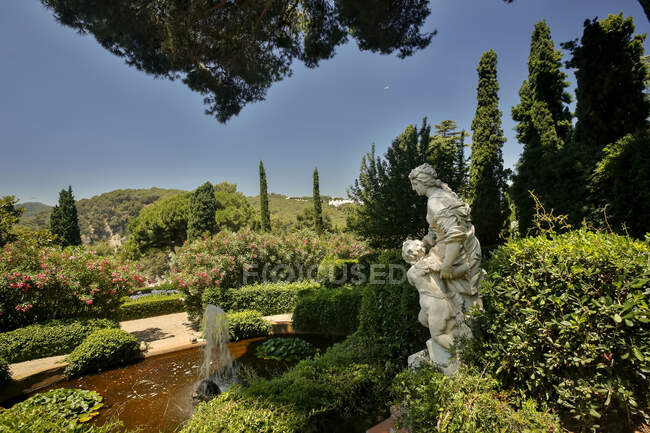 Estátua em Santa Clotilde Jardins em Lloret de Mar, Costa Brava, — Fotografia de Stock