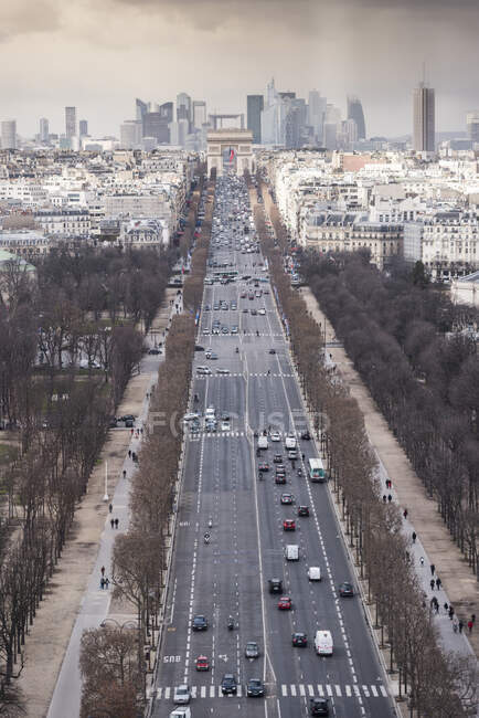 High angle cityscape of Champs Elysee, Paris, France — стокове фото