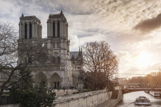 Вид на собор Парижской Богоматери, Париж, Франция — стоковое фото